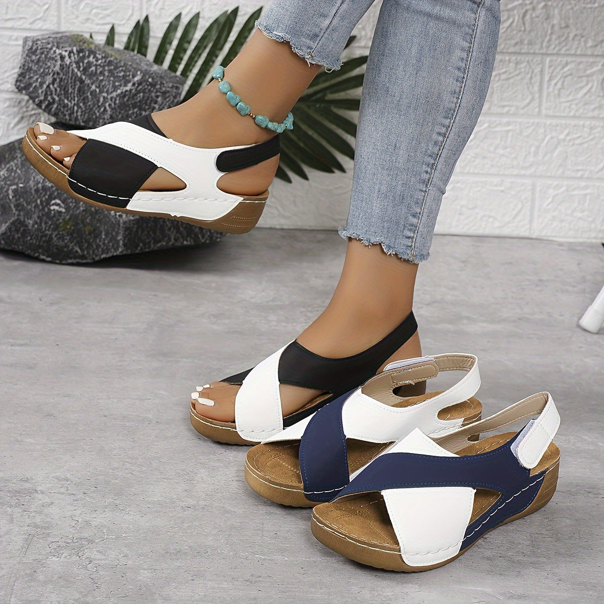Comfortable women's orthopedic sandals with adjustable straps and cushioned footbed, ideal for supportive everyday wear.