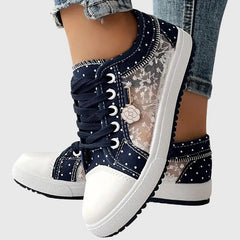 Breathable cushioned orthopedic sneakers for women with supportive design and stylish appearance, ideal for comfort and everyday wear.