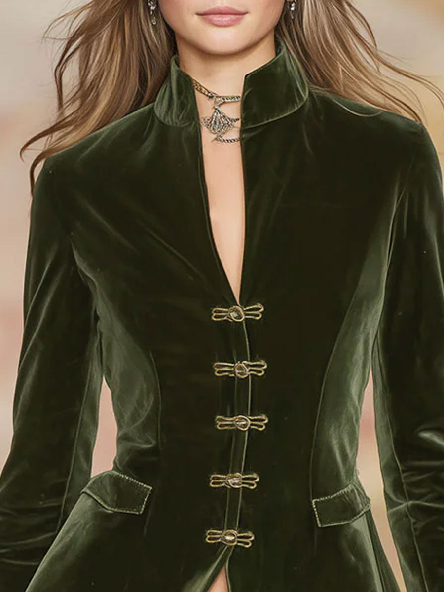 Dark green velvet blazer for women with gold buttons, stylish jacket featuring a tailored fit and luxurious fabric.