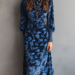 Velvet turtleneck midi dress with retro rose print, stylish and elegant, featuring long sleeves and a fitted silhouette.
