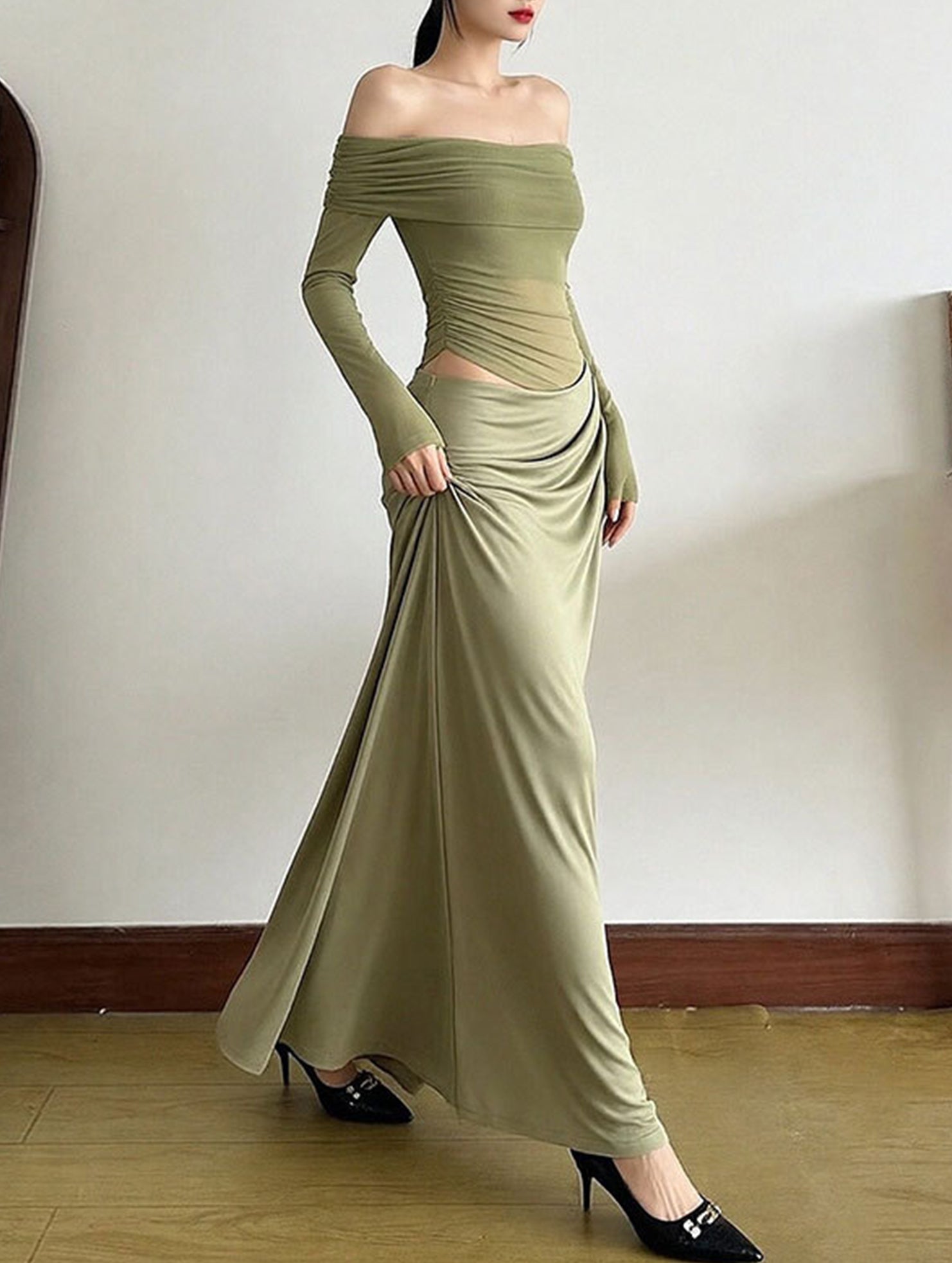 Elegant white French-style slim-fit dress from My Store, featuring a classic design and tailored fit, shown on a model.