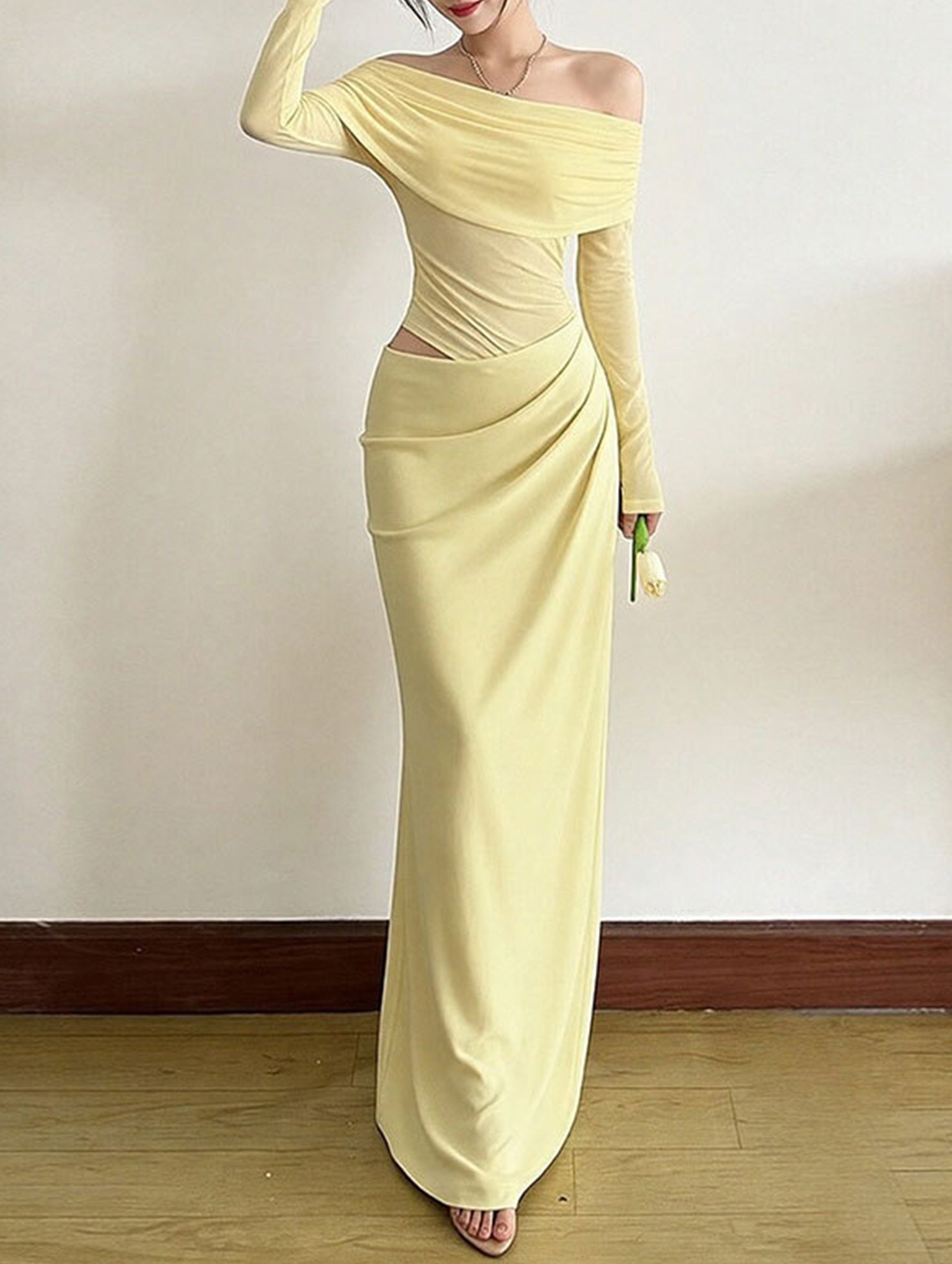 Elegant white French-style slim-fit dress from My Store, featuring a classic design and tailored fit, shown on a mannequin.
