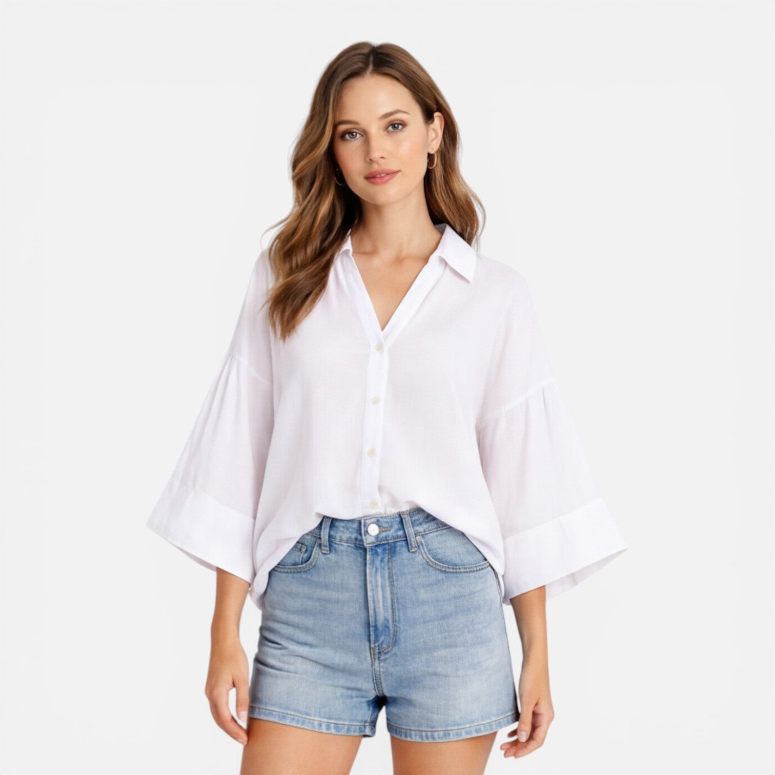 Lightweight women's summer blouse with loose fit, perfect for vacation, shown in oversized fit style.