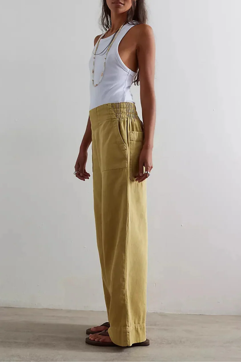 Relaxed-fit blue denim wide-leg jeans for women, stylish and comfortable pants by My Store, shown in the image.