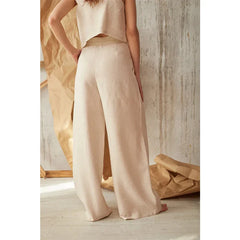 Knit wide-leg trousers for women, loose pull-on pants in soft fabric with a relaxed fit and comfortable waistband.