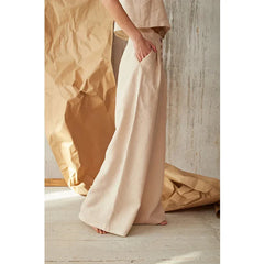 Women’s knit wide-leg elastic-waist trousers, loose pull-on pants with relaxed fit and comfortable style.