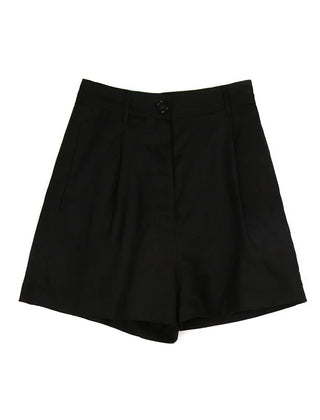 Women’s high-waist pleated linen shorts, tailored office shorts in a neutral color, styled for a polished, professional look.
