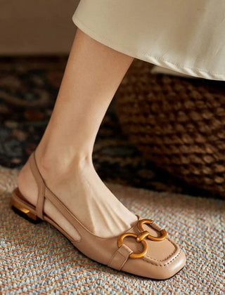 Orthopedic women's sandals with adjustable buckle straps and arch support, designed for comfort and foot health.