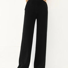 Wide-leg merino wool joggers for women, stylish and comfortable pants featuring a soft, natural wool blend and relaxed fit.