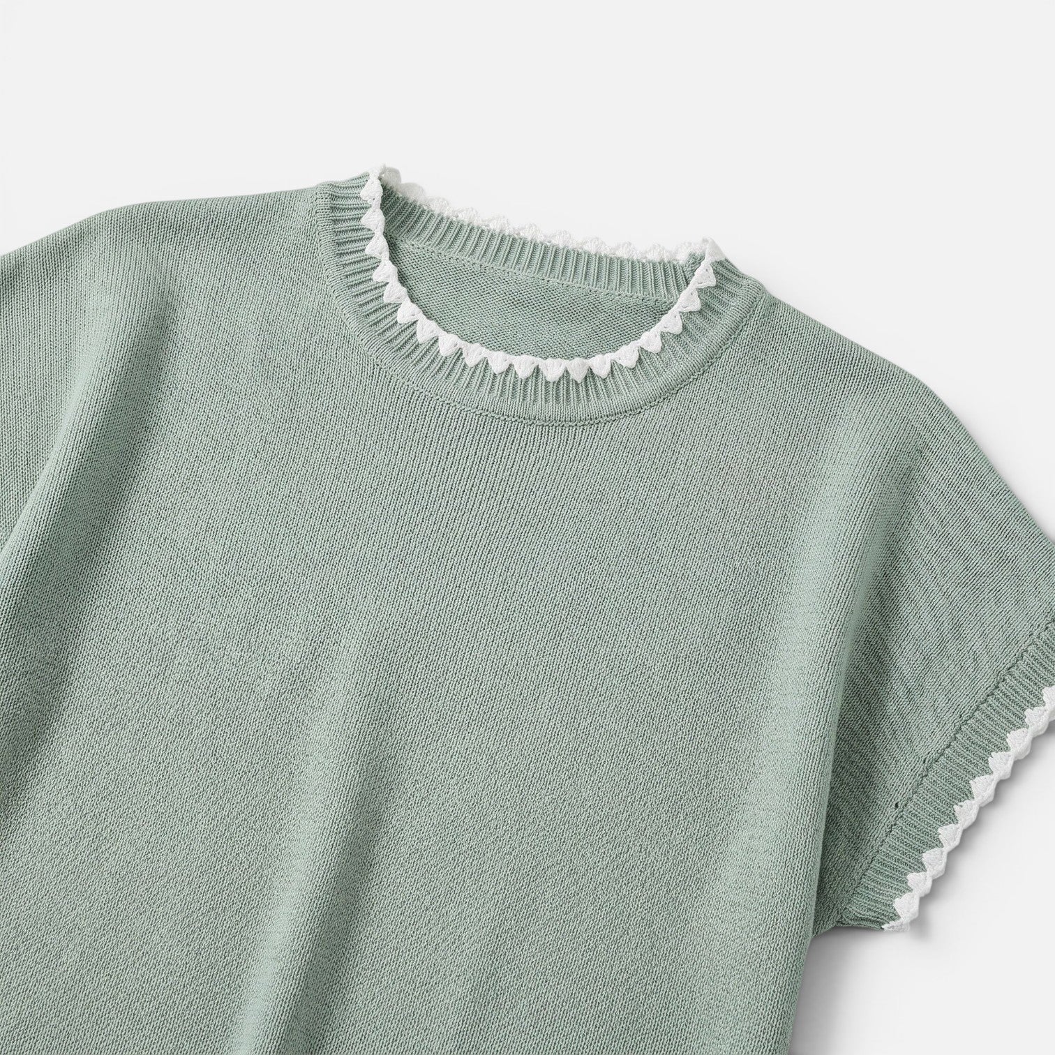 Women's contrast trim knit top with short sleeves and crew neck, stylish women's shirt by My Store.