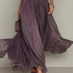Elegant mini bodycon dress for women in chiffon fabric, featuring a fitted silhouette and stylish design.