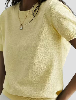 Women's knit top made of wool blend, comfortable classic fit, stylish women's shirt featuring a cozy, versatile design.