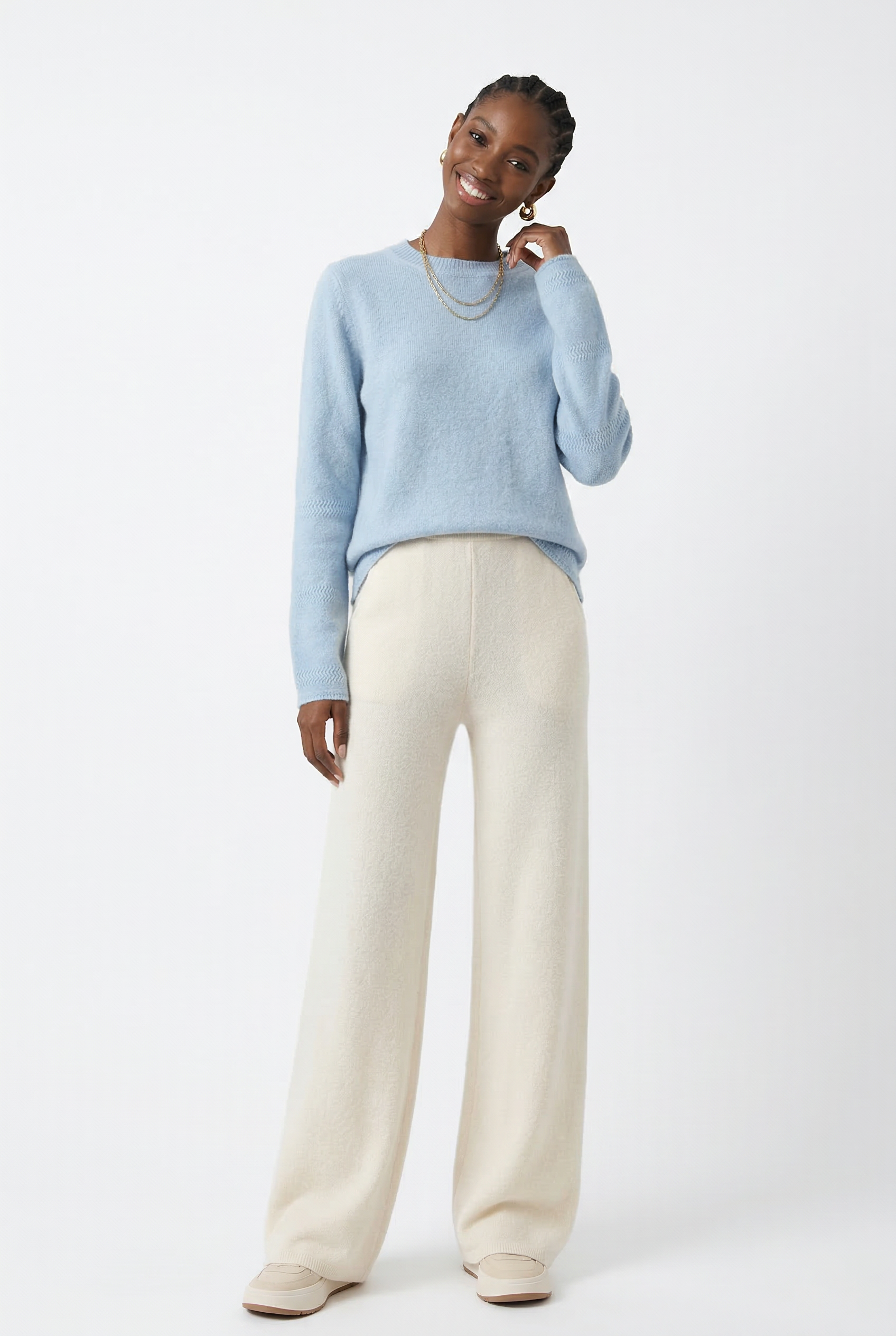 Wide-leg merino wool joggers for women, stylish and comfortable pants, featuring soft, high-quality wool fabric.