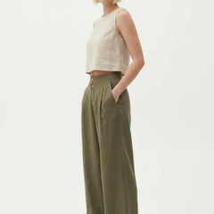 Women’s knit wide-leg elastic-waist trousers, loose pull-on pants with a relaxed fit, styled for casual comfort.