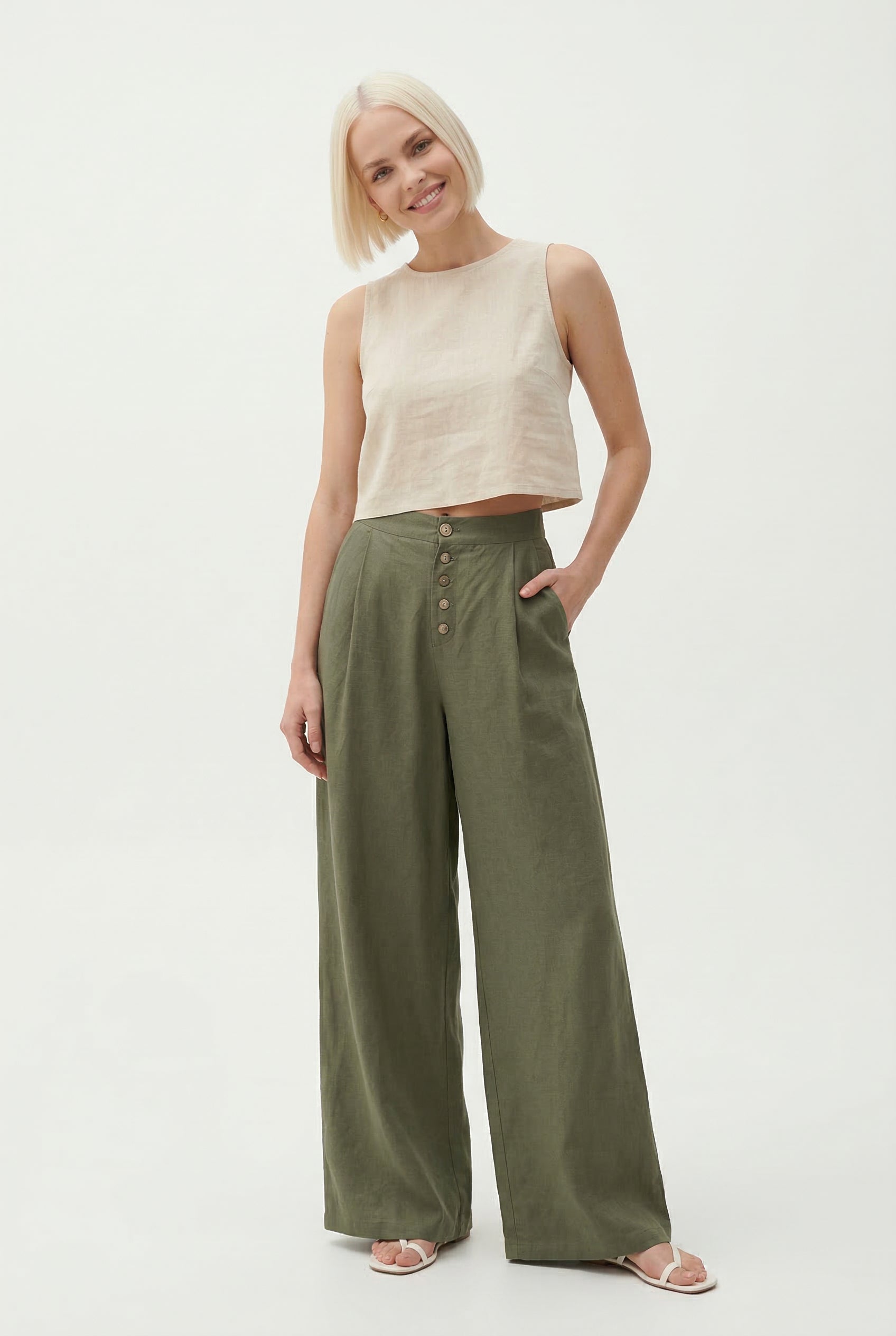 Women’s knit wide-leg elastic-waist trousers, loose pull-on pants in soft fabric, perfect for comfortable casual wear.