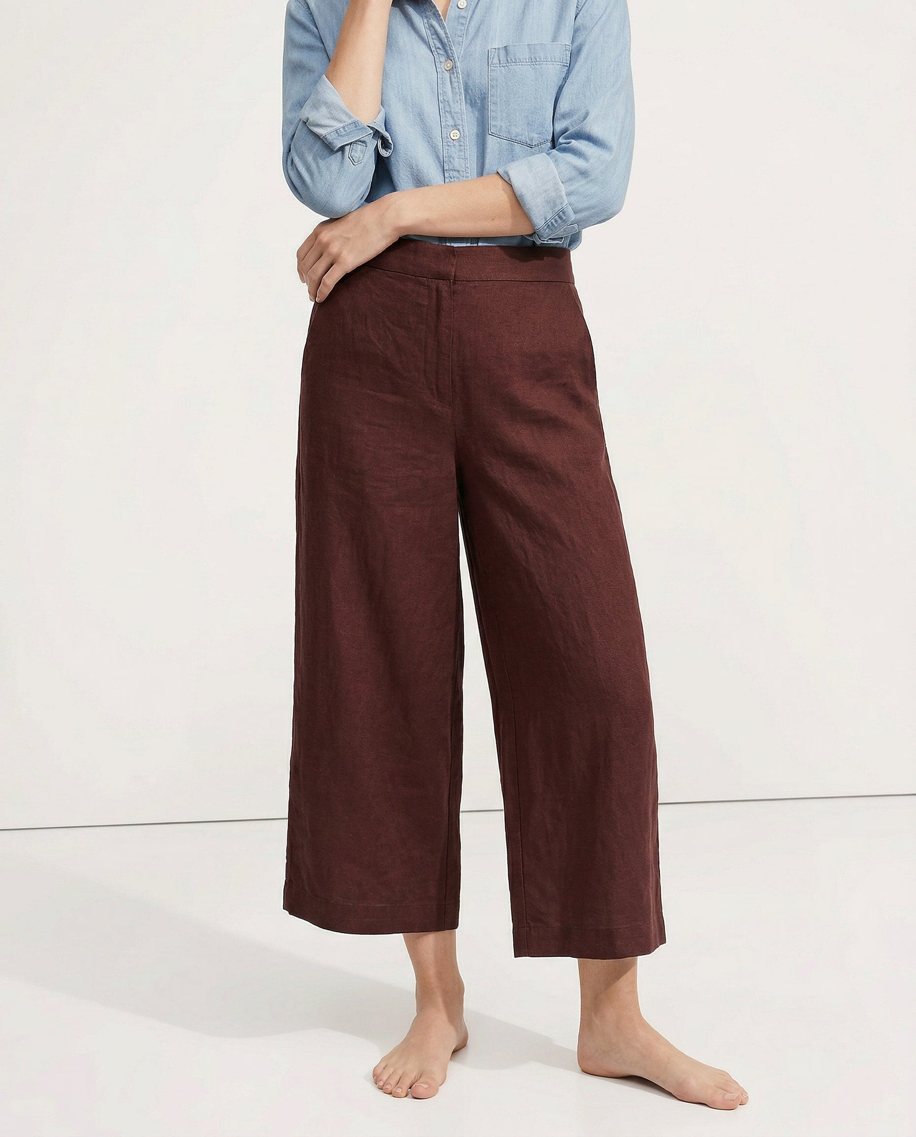 Linen cropped wide-leg drawstring trousers for women, showing high-quality fabric and comfortable loose fit.