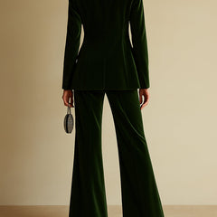 Emerald green loose velvet two-piece suit set for women, featuring stylish pants and top, perfect for elegant casual wear.