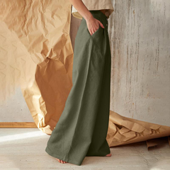 Women’s knit wide-leg trousers with a loose pull-on design, featuring a comfortable, relaxed fit and soft fabric.