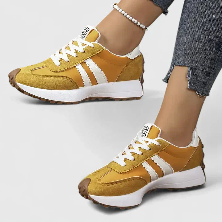 Cushioned orthopedic sneakers for women with supportive design, casual style, and comfortable fit, ideal for everyday wear.